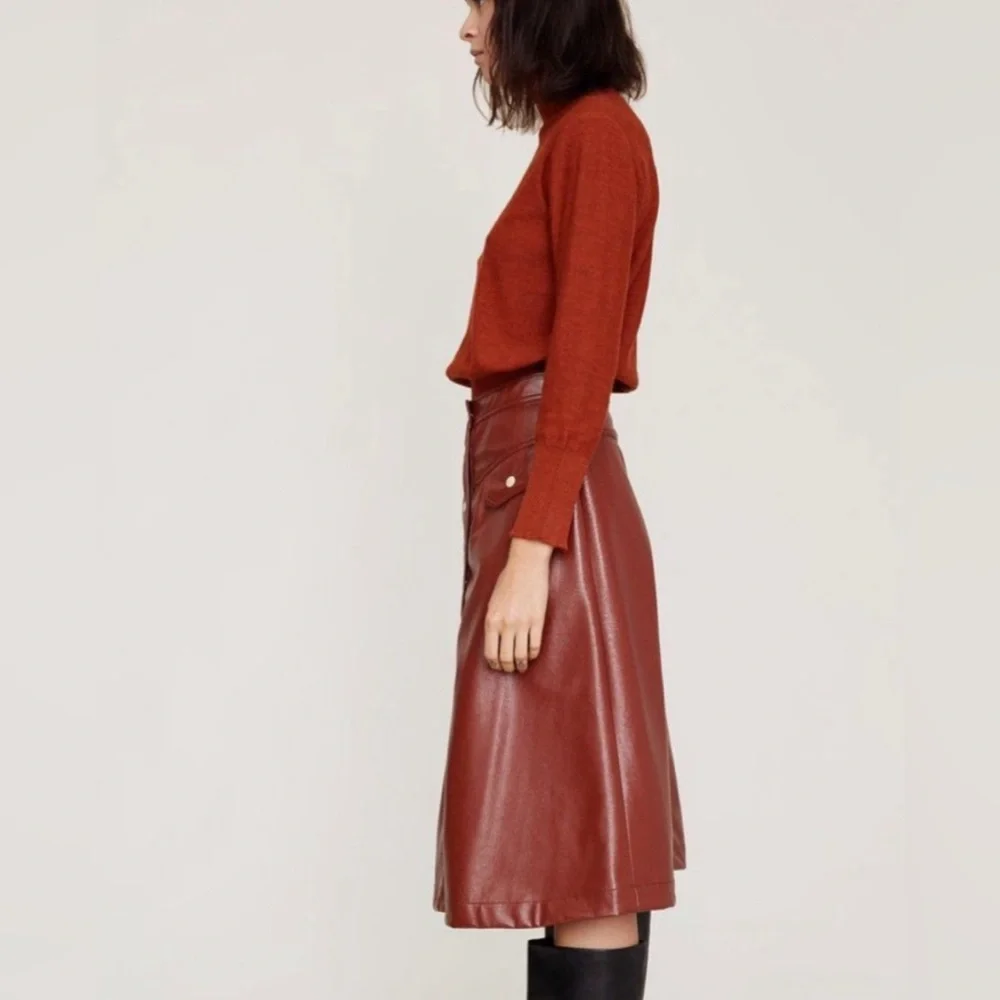 No 6 - Elizabeth Snap Front Skirt in Sienna Crinkle Patent Leather Size XS 24” - Picture 5 of 11